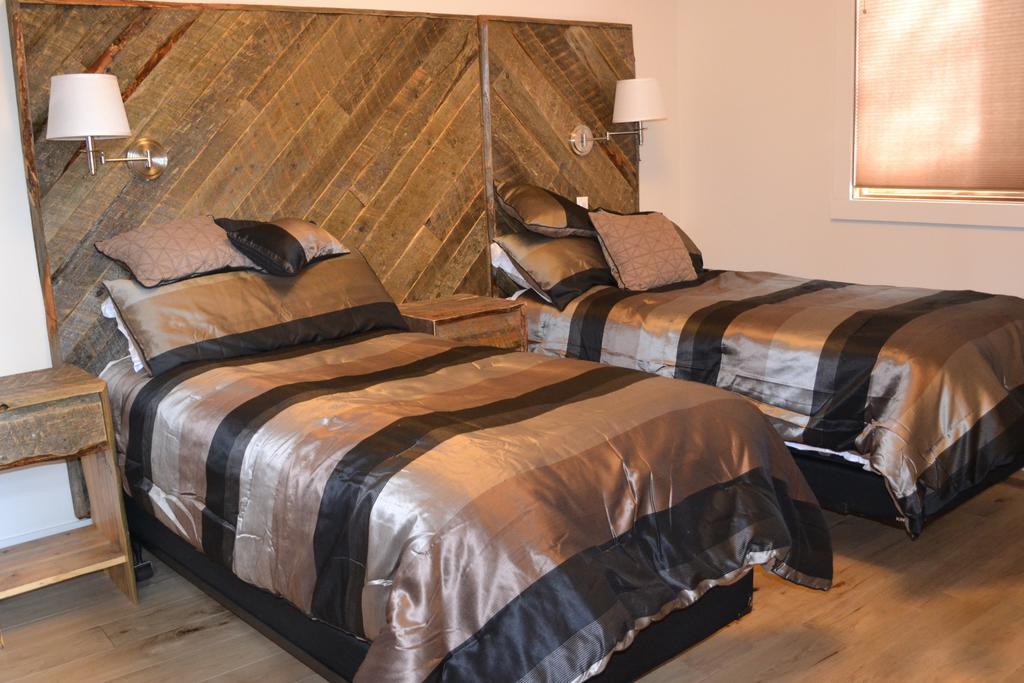 Radium Elk Park B & B راديوم هوت سبرينغز الغرفة الصورة